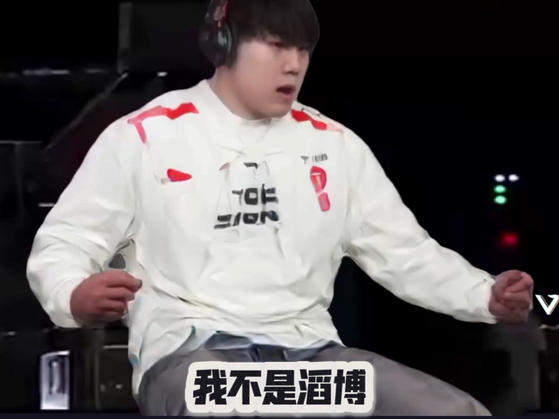 菲尼克斯太阳训练开放日；冲刺阶段门线救险引欢呼；欧联在即；年轻球员得到机会的简单介绍-开云综合平台